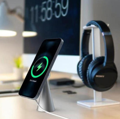 Magnetic Desktop Phone Stand Wireless Charger Bracket Holder