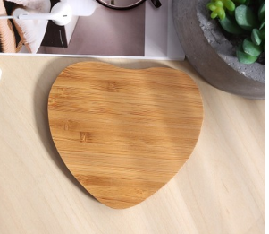 Natural Heart Shape Bamboo Wireless Charger Charging Pad For