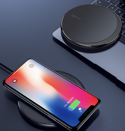Mobile phone wireless disc charger