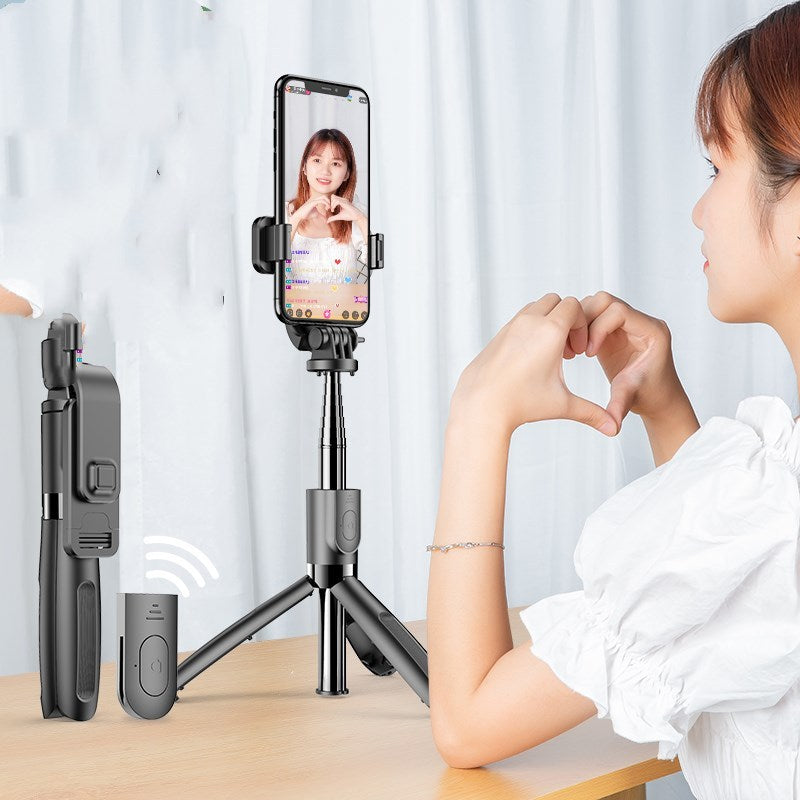 Mobile phone live broadcasting stand with self timer