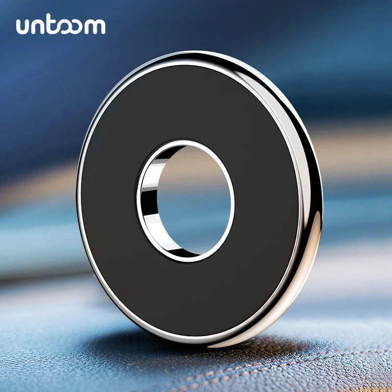 Universal Magnetic Car Phone Holder in Car